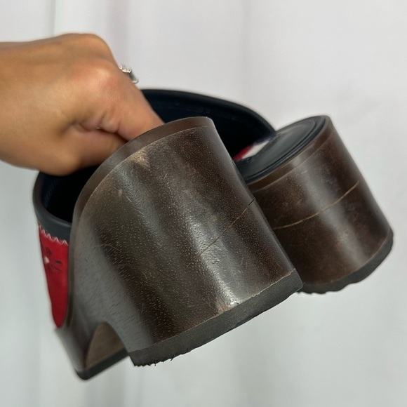 Y2K Tommy Hilfiger red suede wood clogs size 8.5 - Picture 11 of 15